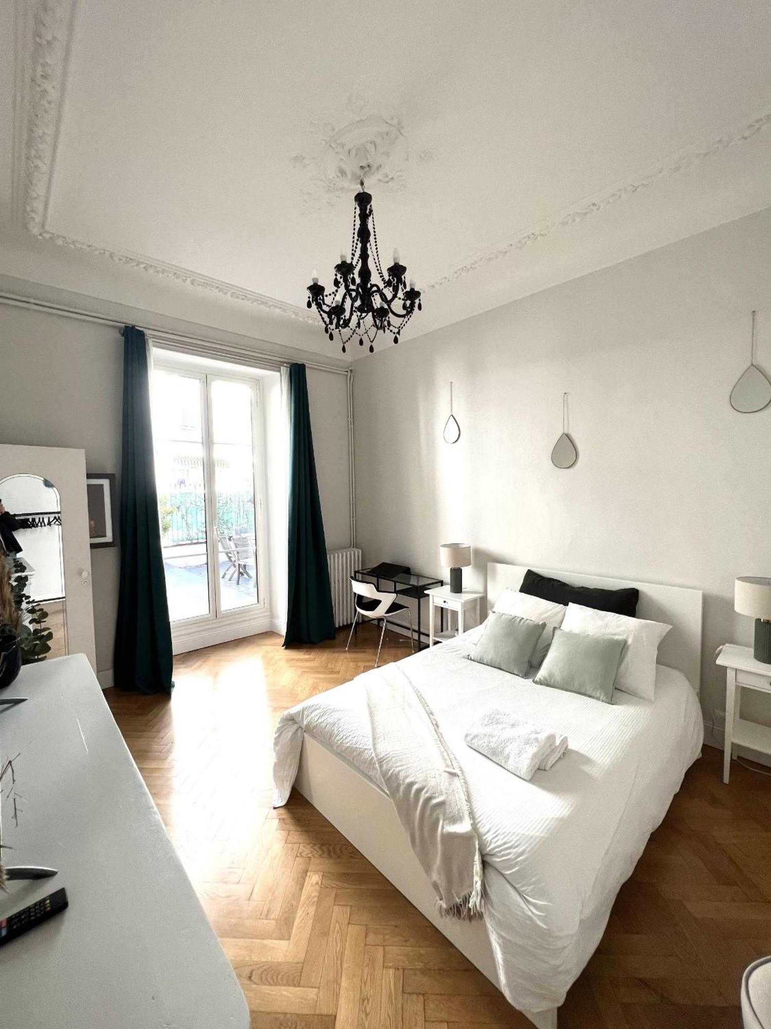 Superbe Appartement De 105 M2, Hyper Centre Avec Terrasse, Parking, A 5 Min De La Mer Nicea Zewnętrze zdjęcie